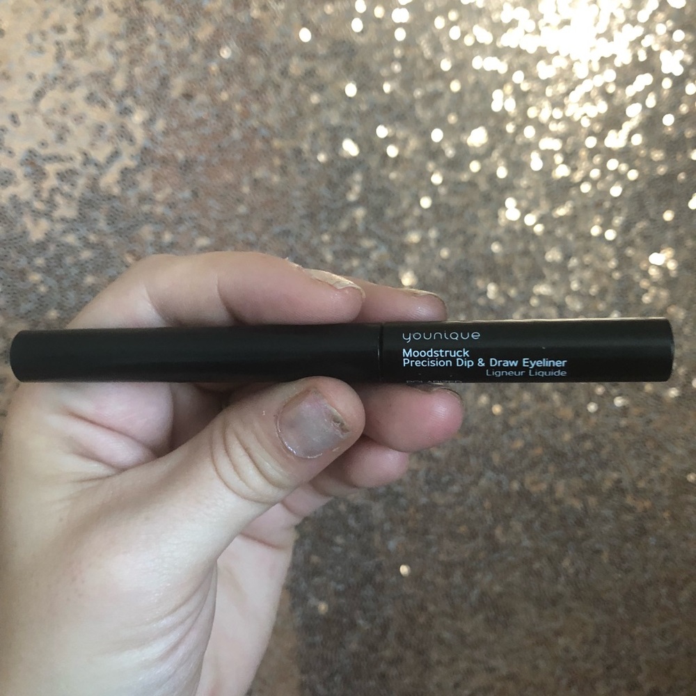 Younique liquid liner